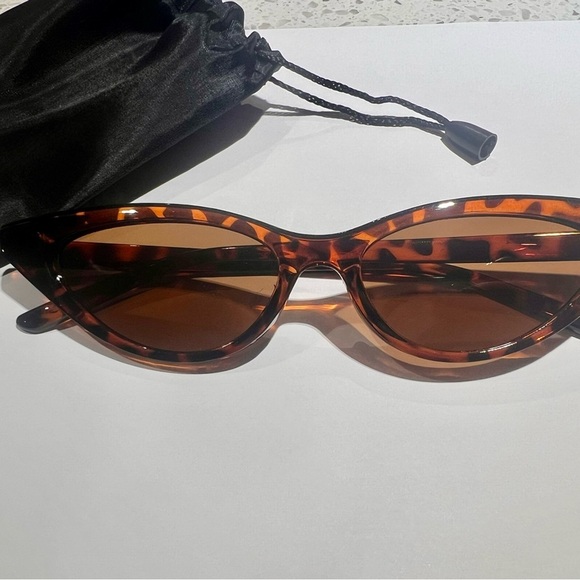Women's Cat Eye Tortoise Retro Y2K Sunglasses New - Picture 3 of 9